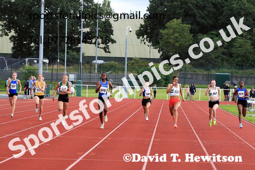 Womens under-17s 200 metres, 2023 Northern Under-13s, Under-15s and Under-17s, Middlesbrough.  Photo: David T. Hewitson/Sports for All Pics